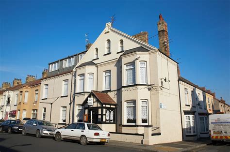 tudor lodge hotel redcar.